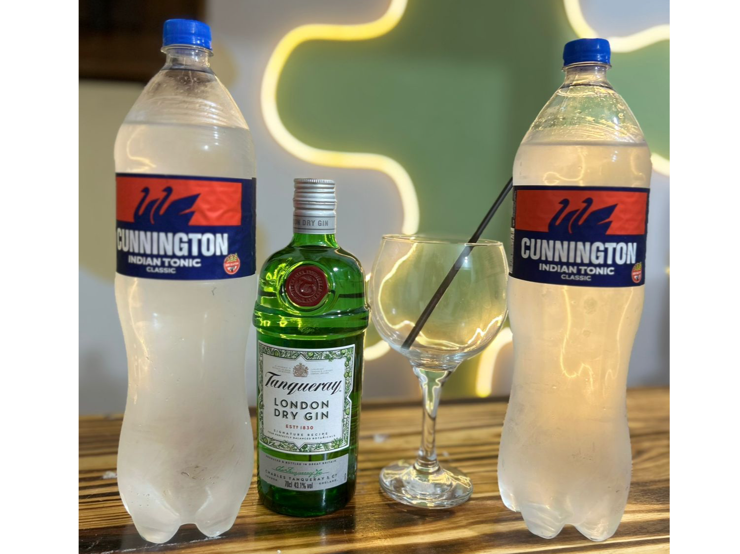 TANQUERAY London Dry + 2 tónica Cunnington