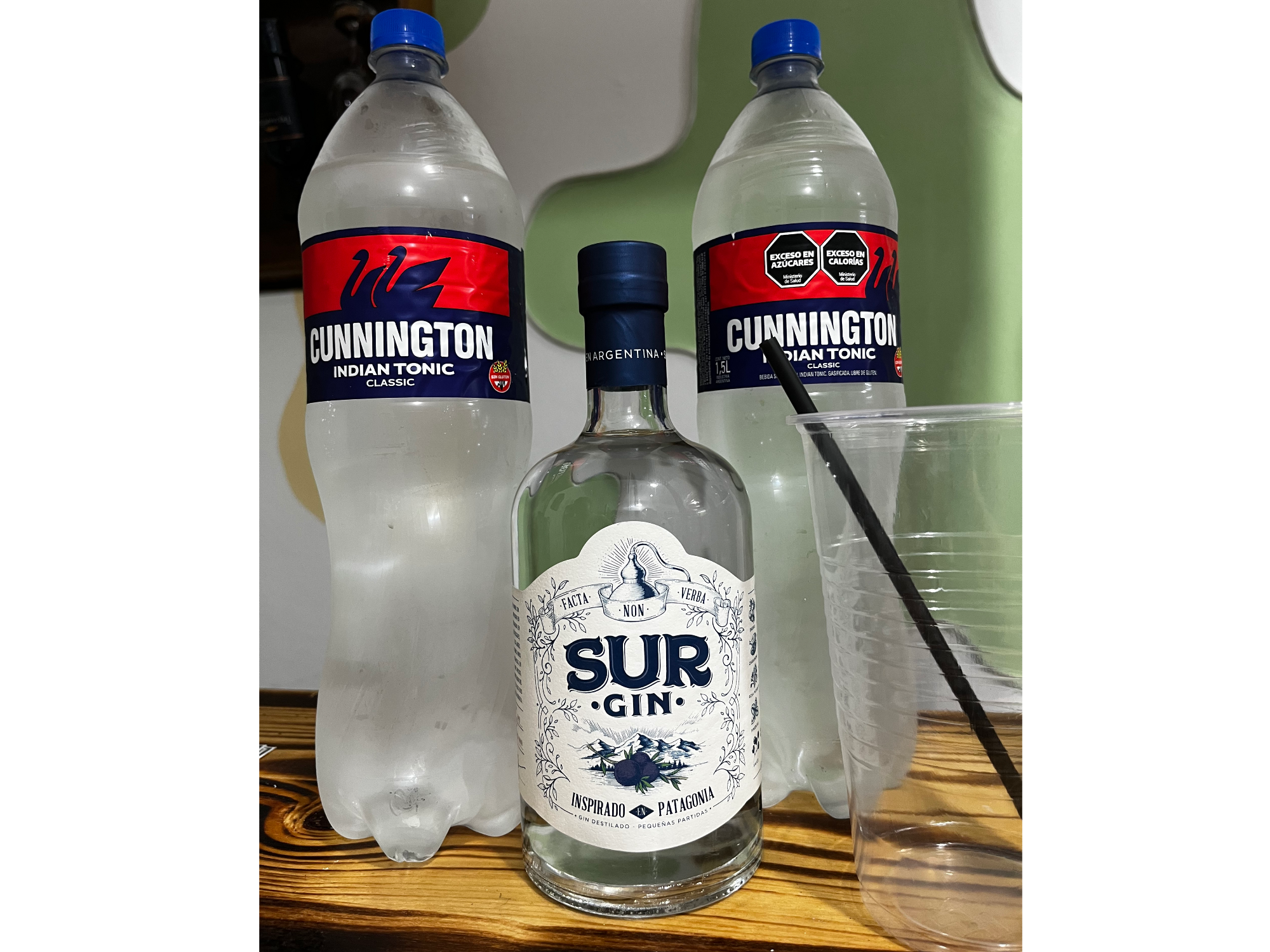 SUR Patagonico + 2 tónica Cunnington