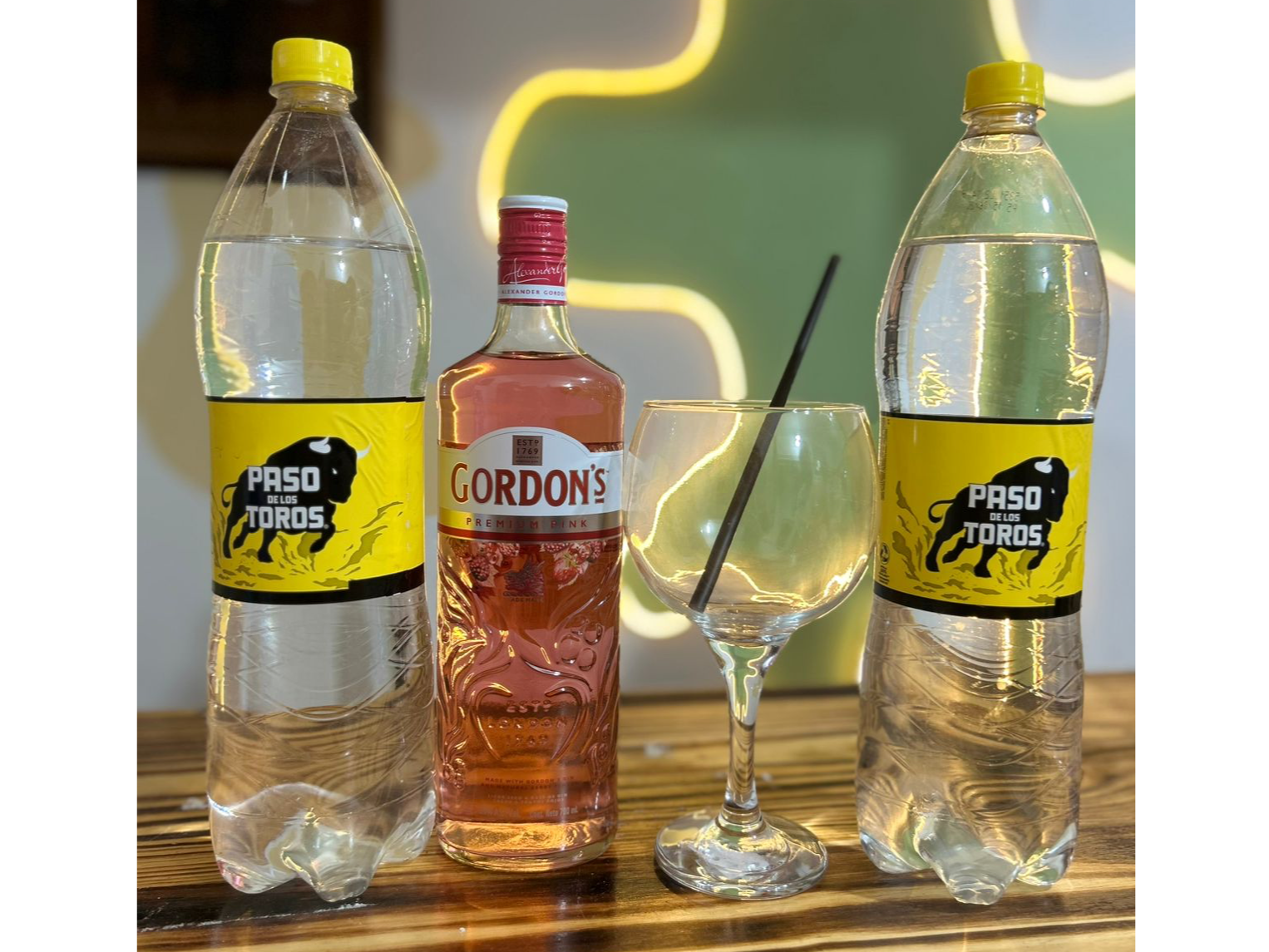 GORDONS Pink + 2 tónicas Cunnington