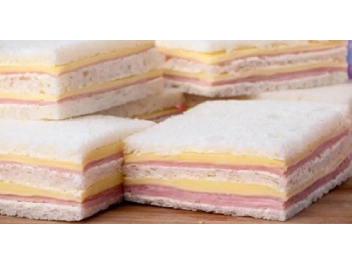 Sandwhich de JAMON Y QUESO (4u) de MABEL