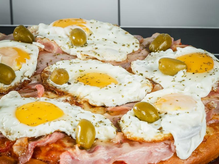 Grande Panceta y Huevo frito