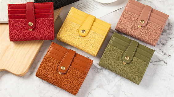 Billeteras, Carteritas, Riñoneras , Cintos y Mochilas