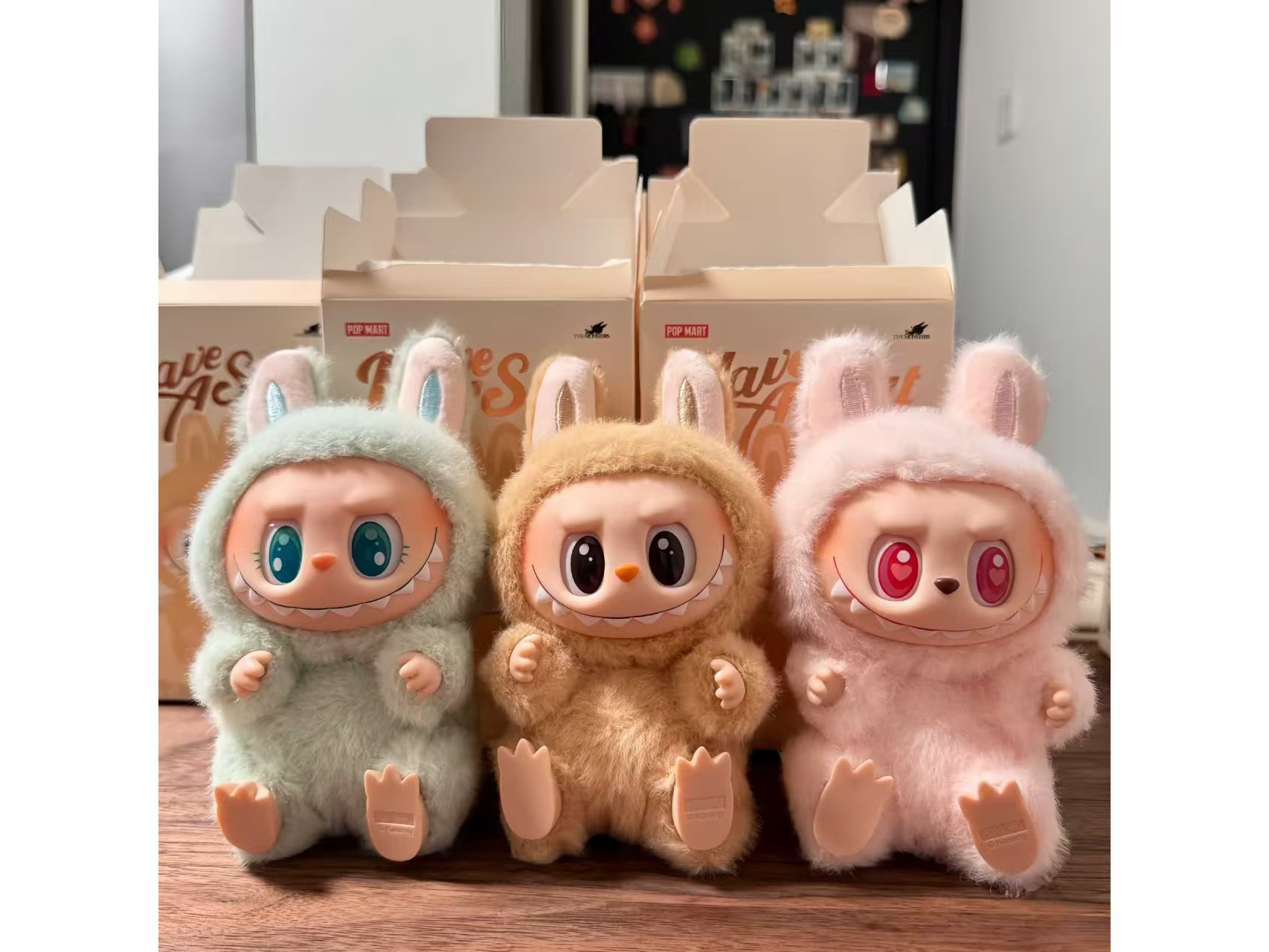 LABUBU  "HAVE A SEAT" (DD-7)