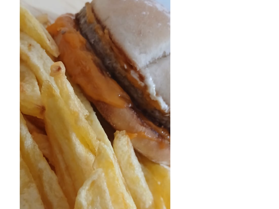 Con cheddar, con fritas