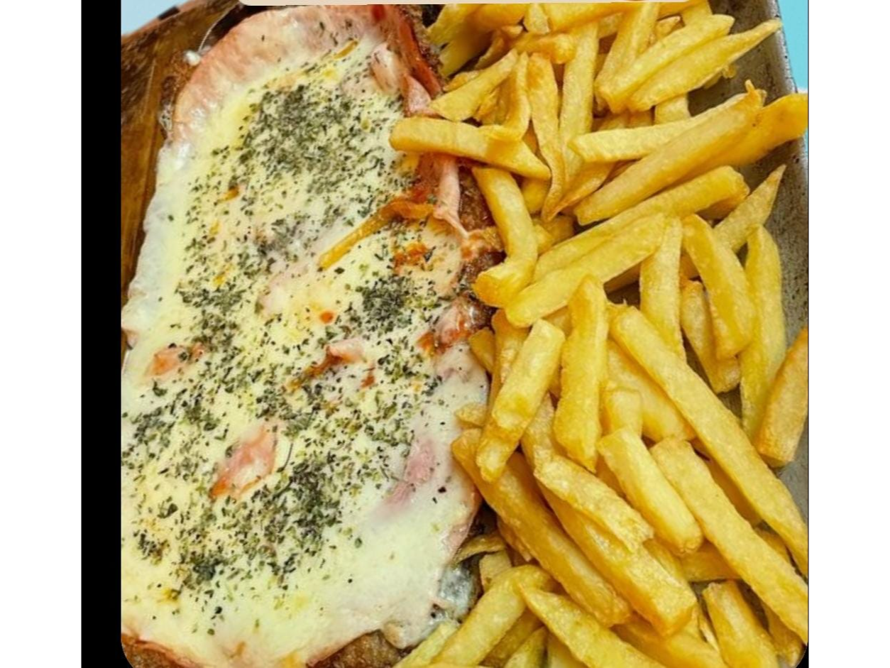 Milanesa  a la pizza con fritas( para 1 persona )
