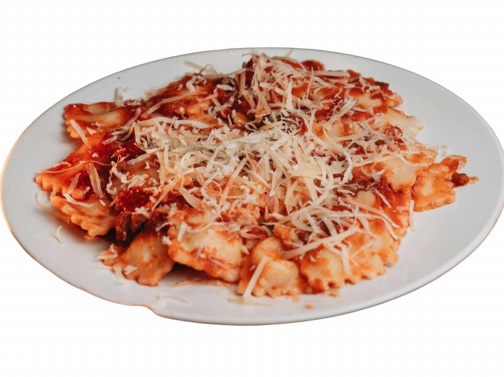 Ravioles con salsa bolognesa