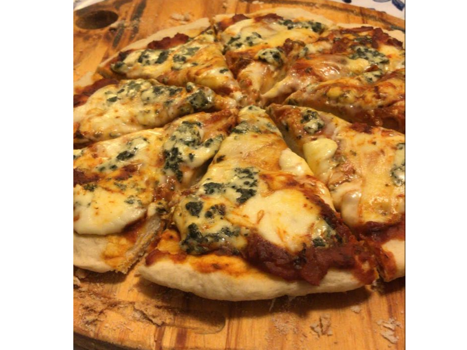 Pizza Roquefort