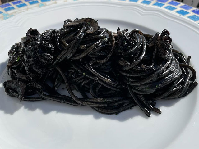 Tallarines nero di sepia