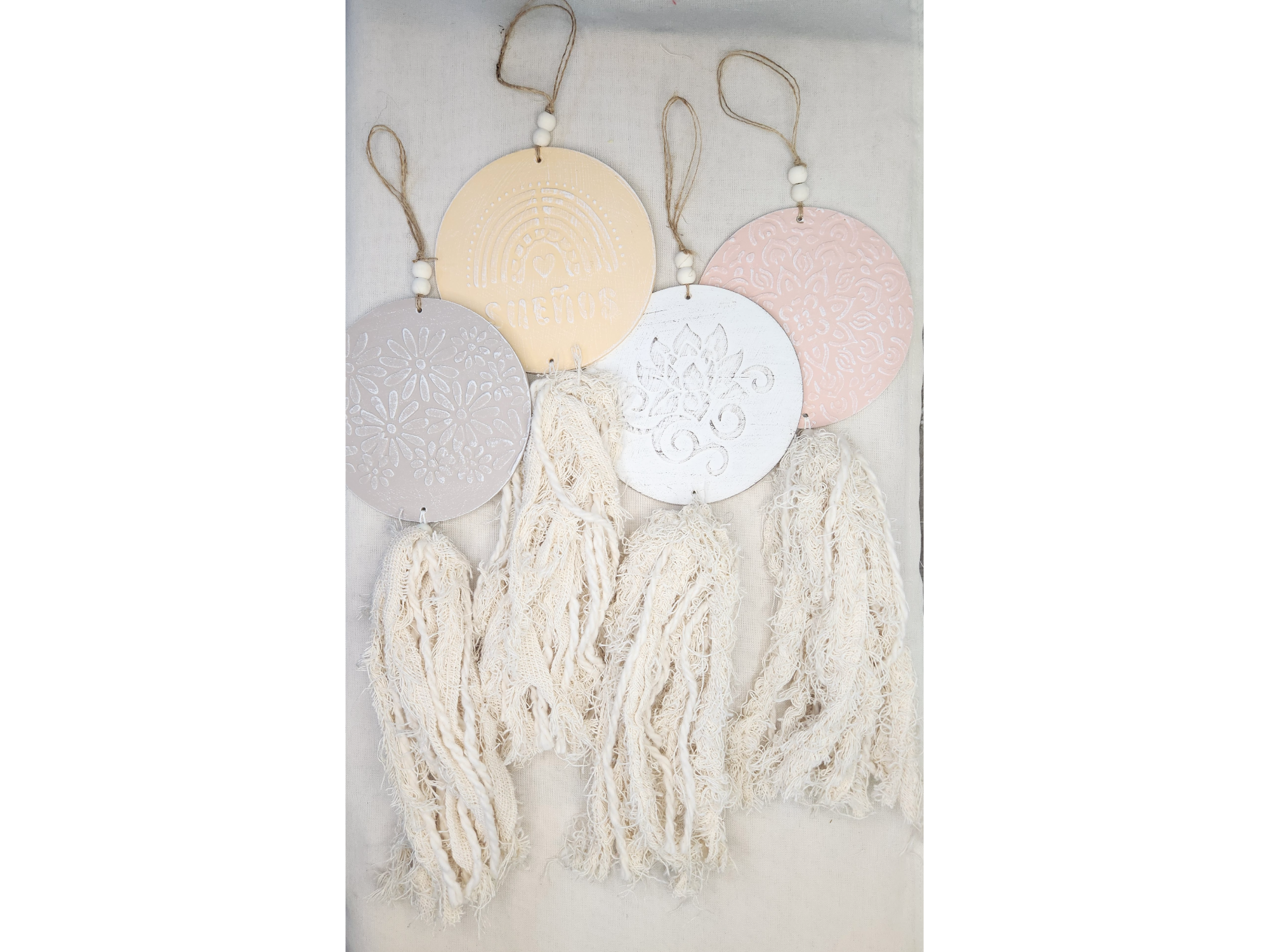 COLGANTE CIRCULAR CON PASTA