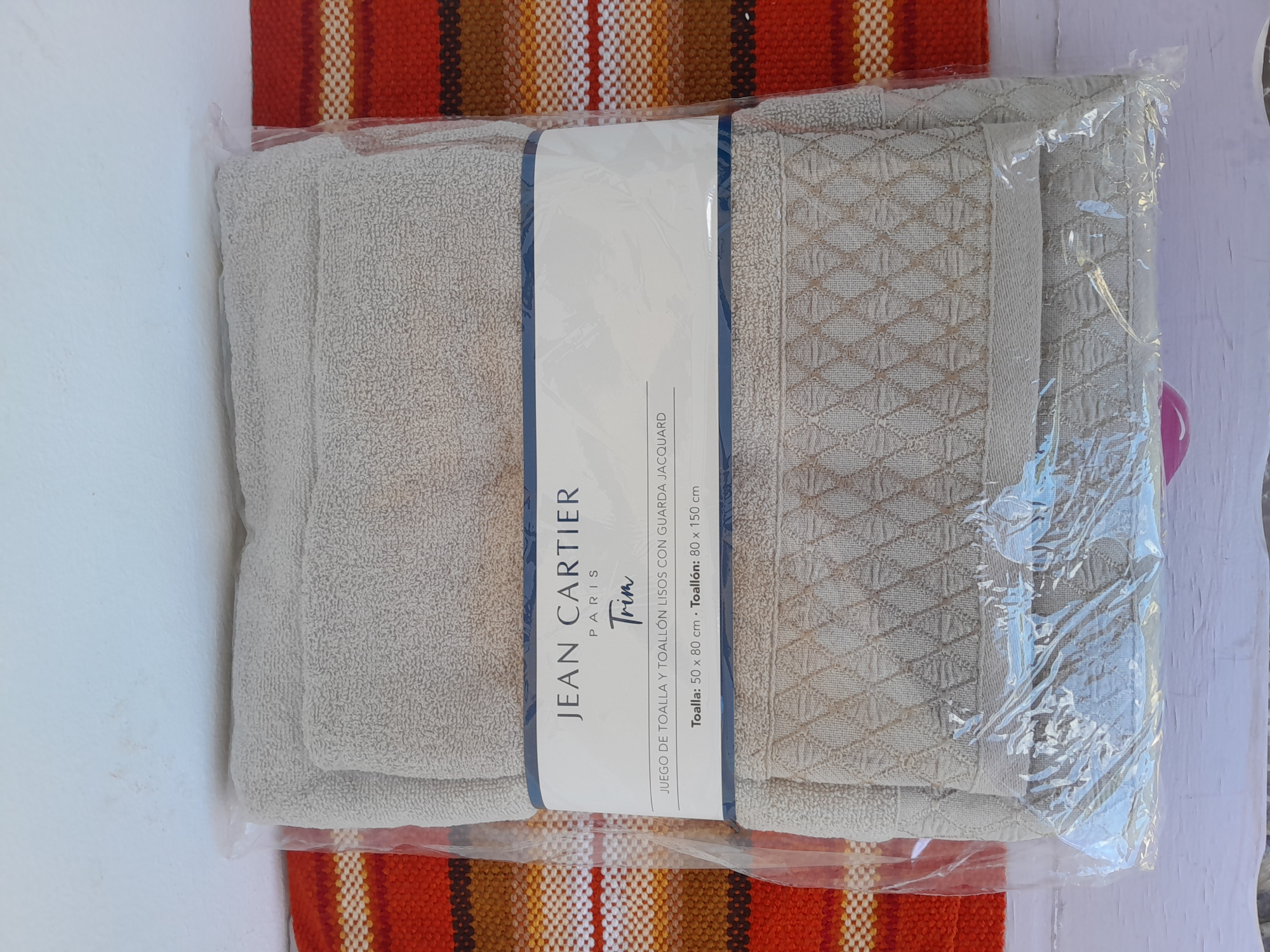 Jgo toalla y toallon jean cartier