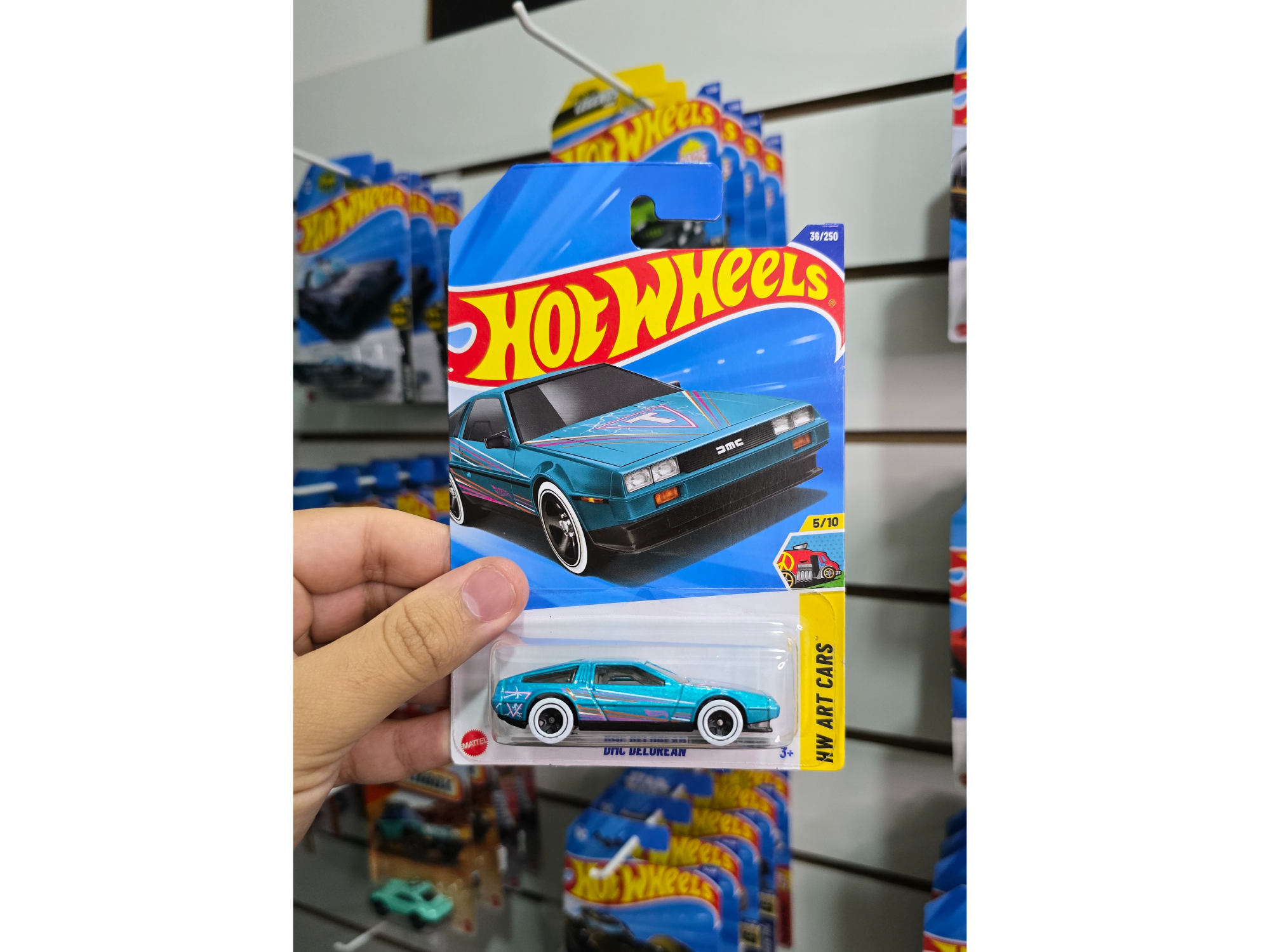 DMC Delorean Turquesa Hot Wheels Mattel