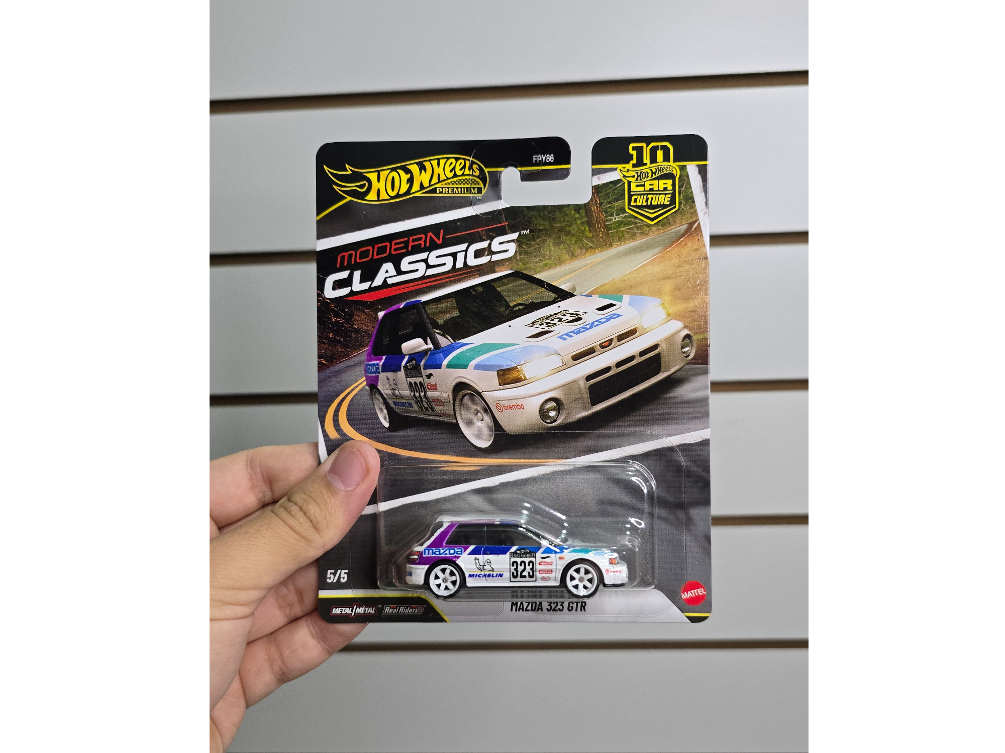 Mazda 323 GTR