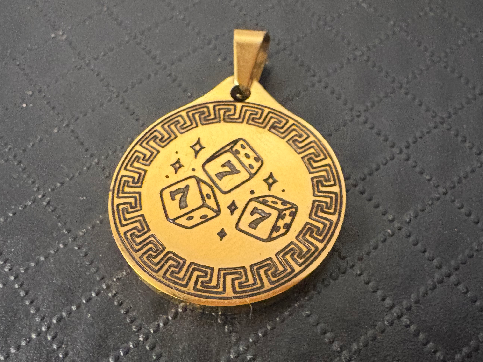 777  ( Cadena de Regalo)