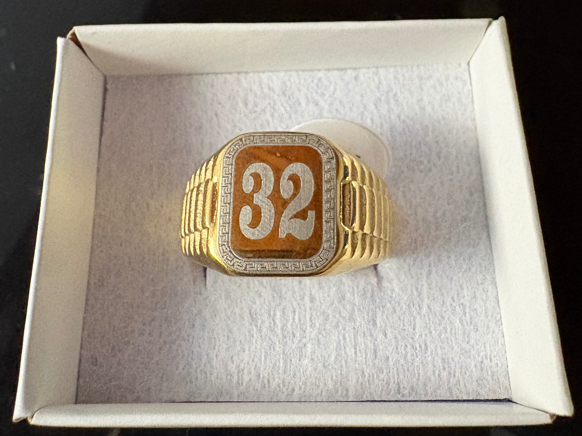 Anillo 32 ( especificar talle )