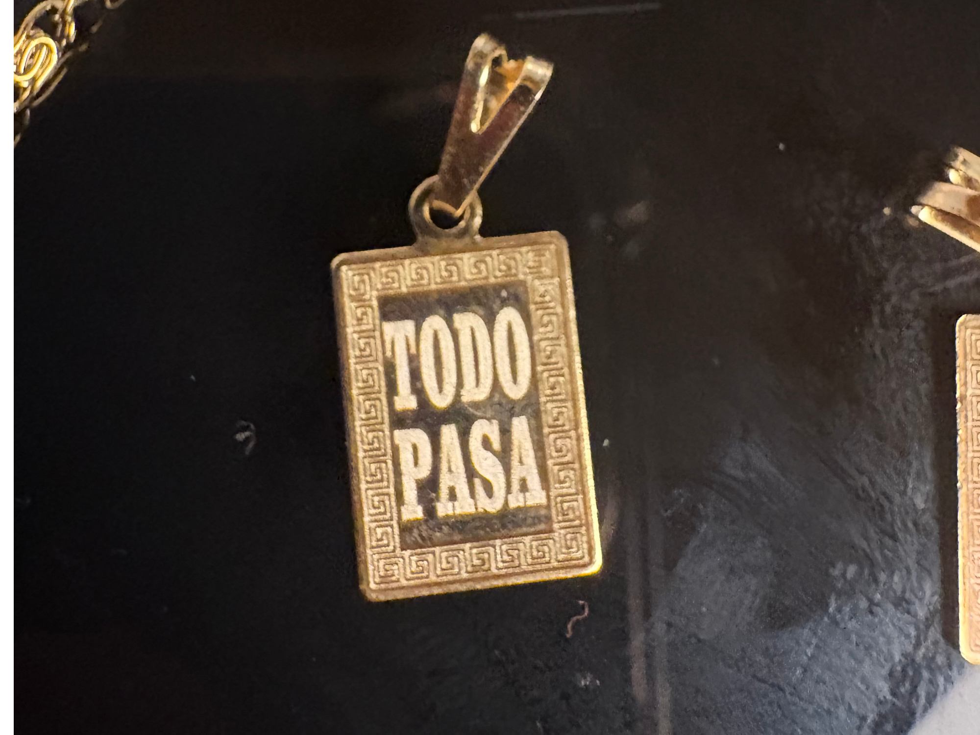 Chapita todo pasa ( Cadena de Regalo)