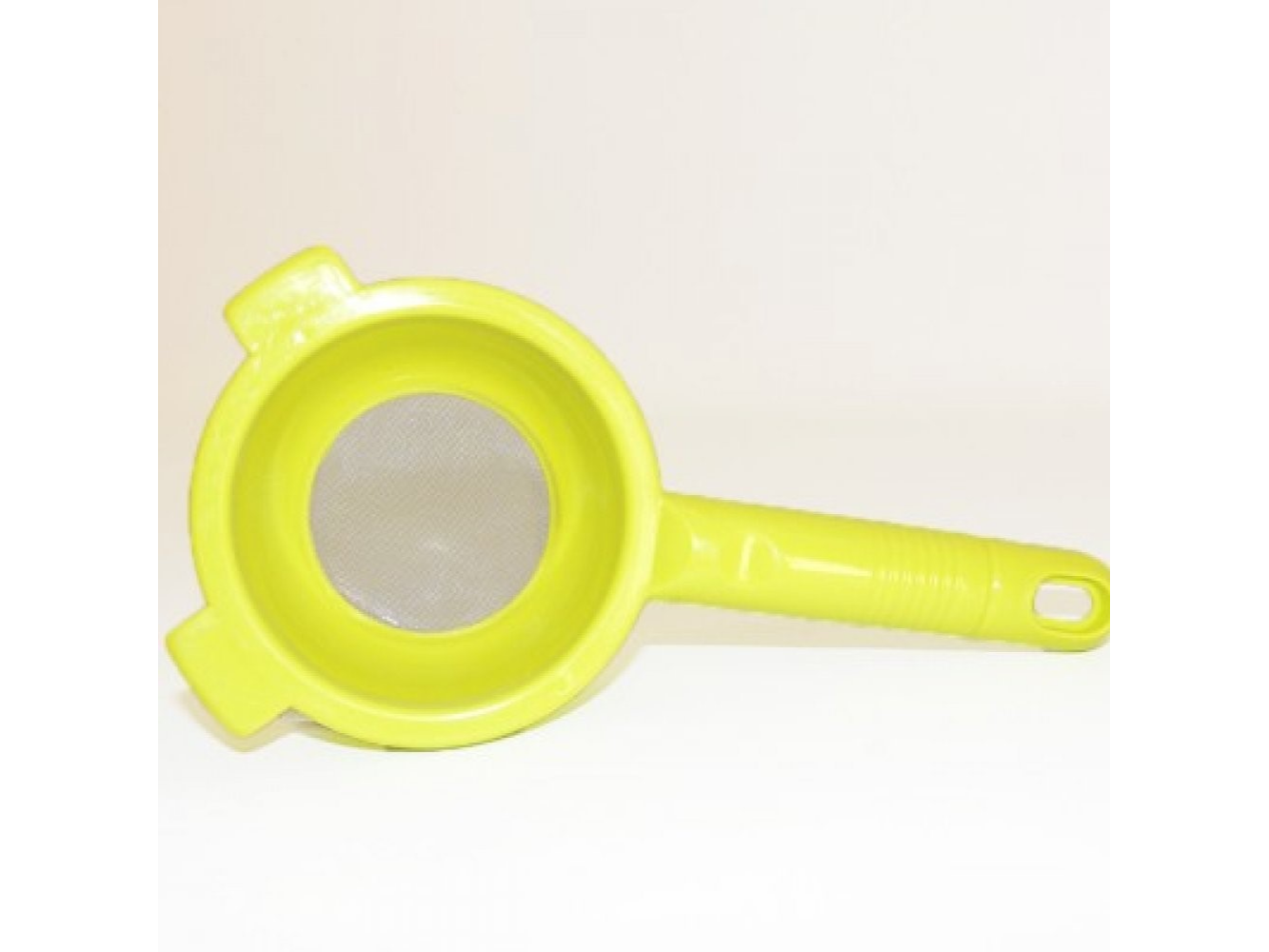 COLADOR CEPLAST Nº8 CON MALLA DE ACERO x 1 un.