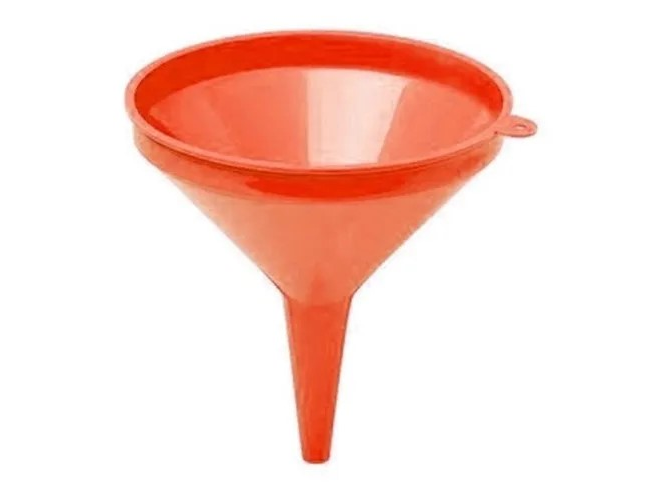 EMBUDO SIN MARCA 15CM COLOR PLASTICO x 1 un.