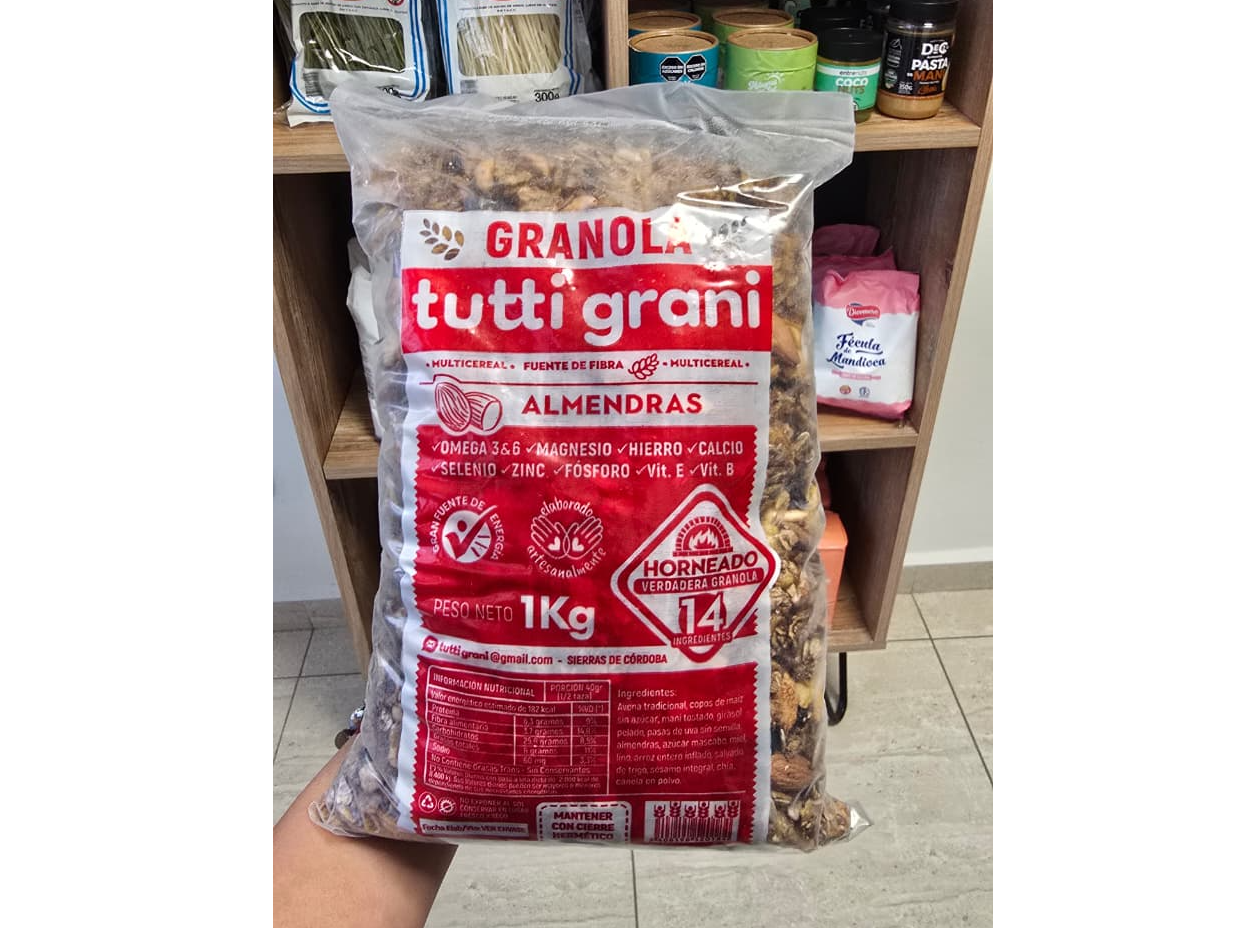 Granola almendras x kg