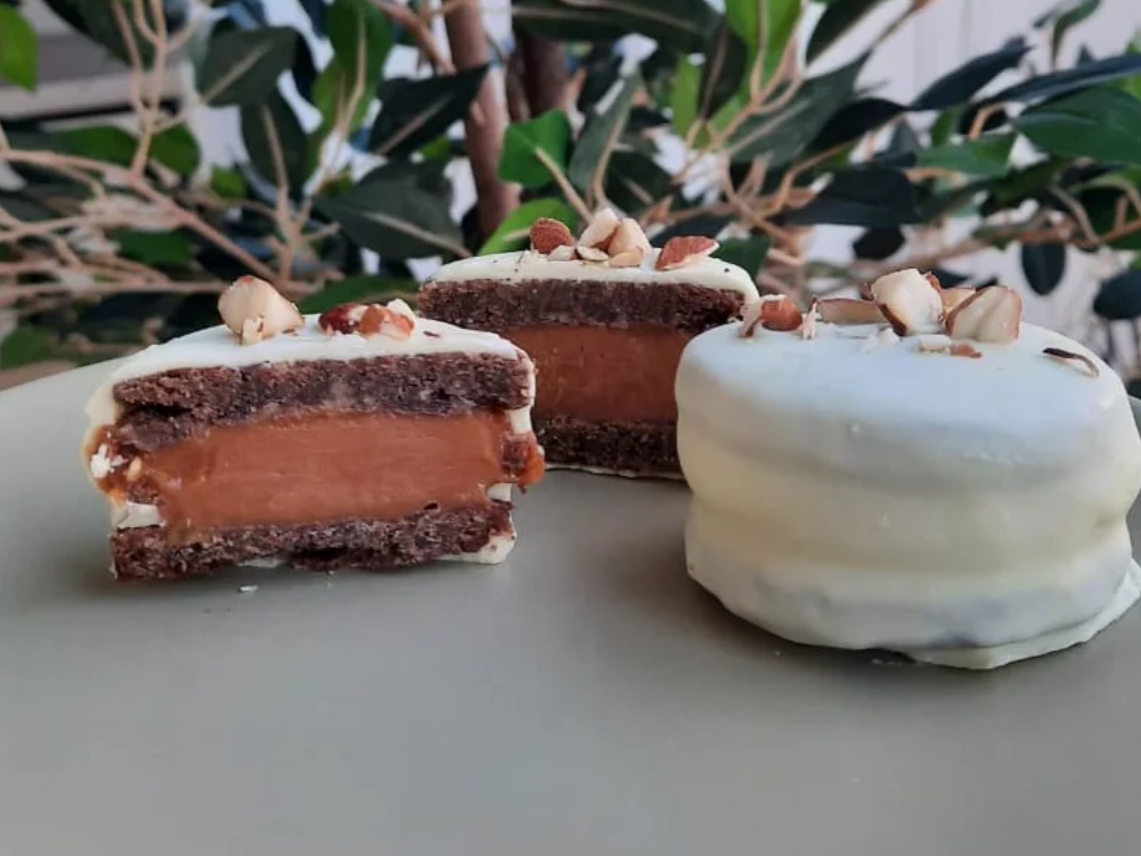 Alfajor choco blanco x1