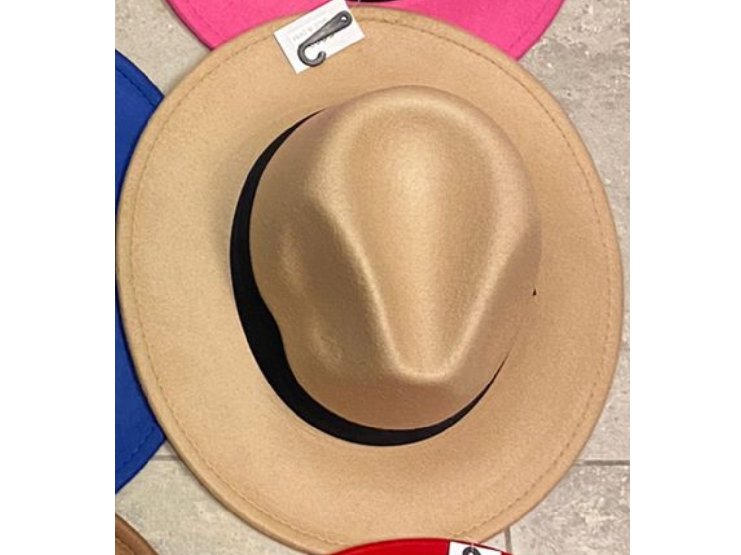 Sombrero paño nude liquido