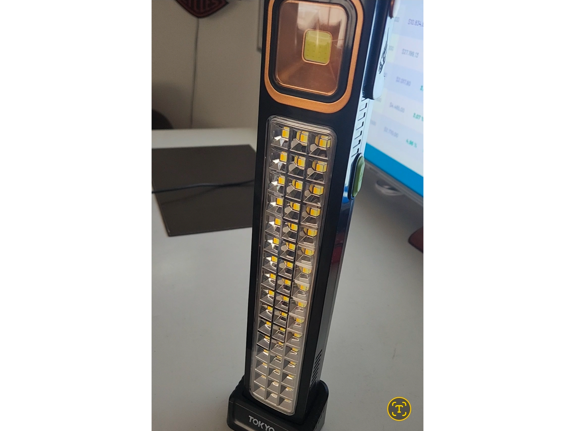 Torre luz emergencia usb