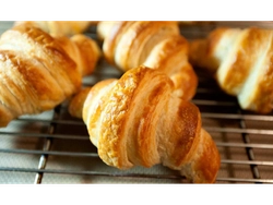 Croissant Frances crudo cong.Pref. (Caja x168u de 55g c/u)