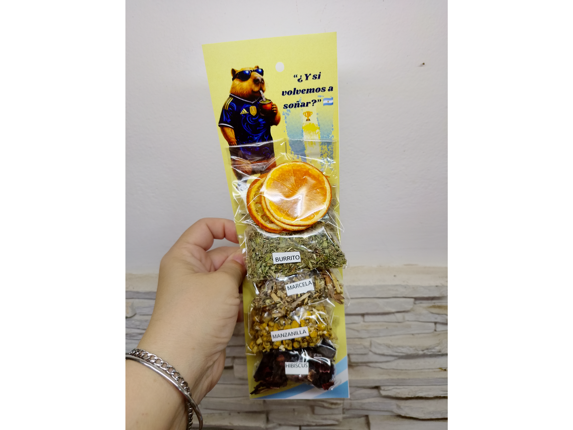 Tira mundialera con naranja