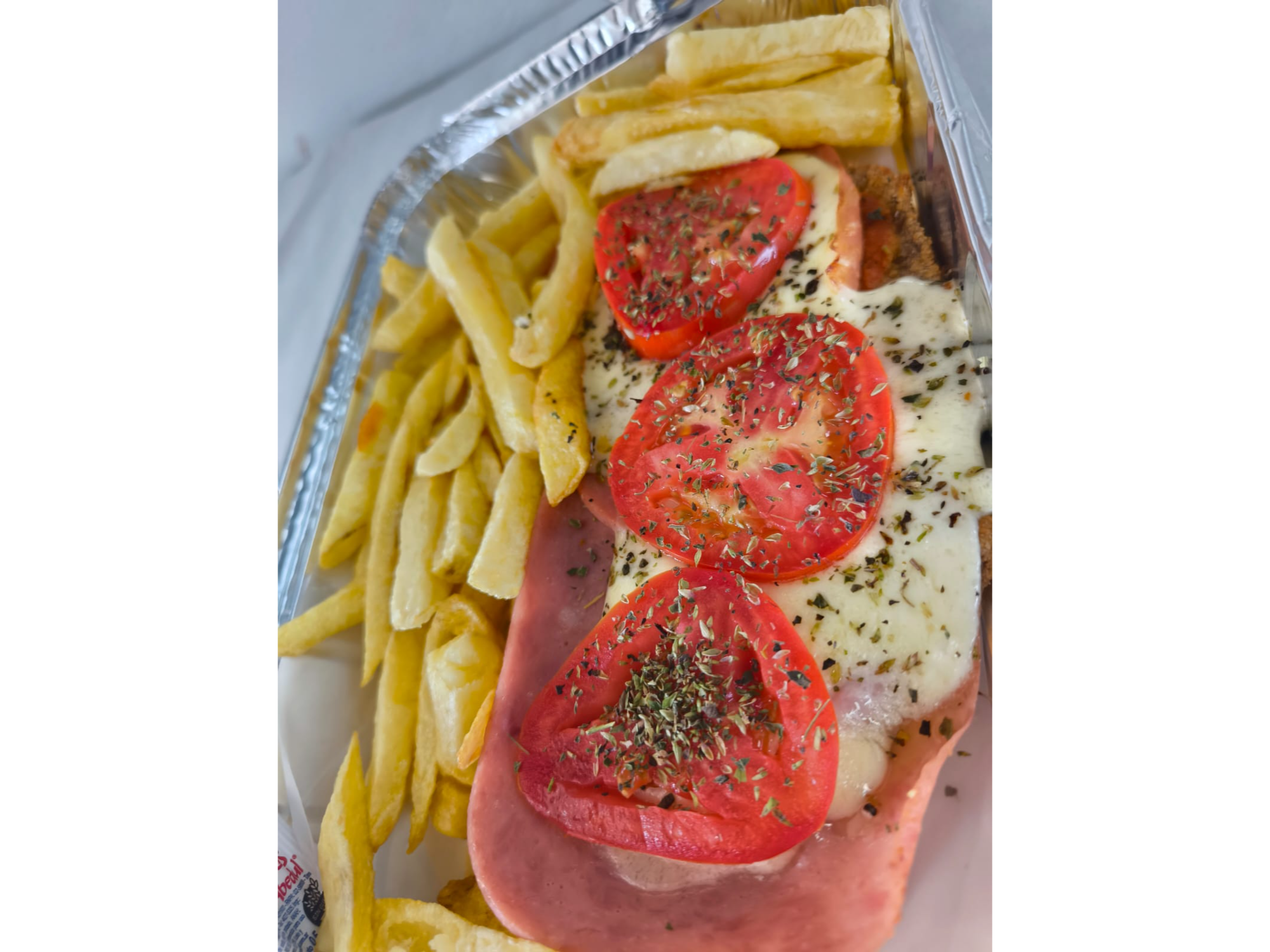 Mila Napo individual de carne con guarnicion de Los Pintos cheff