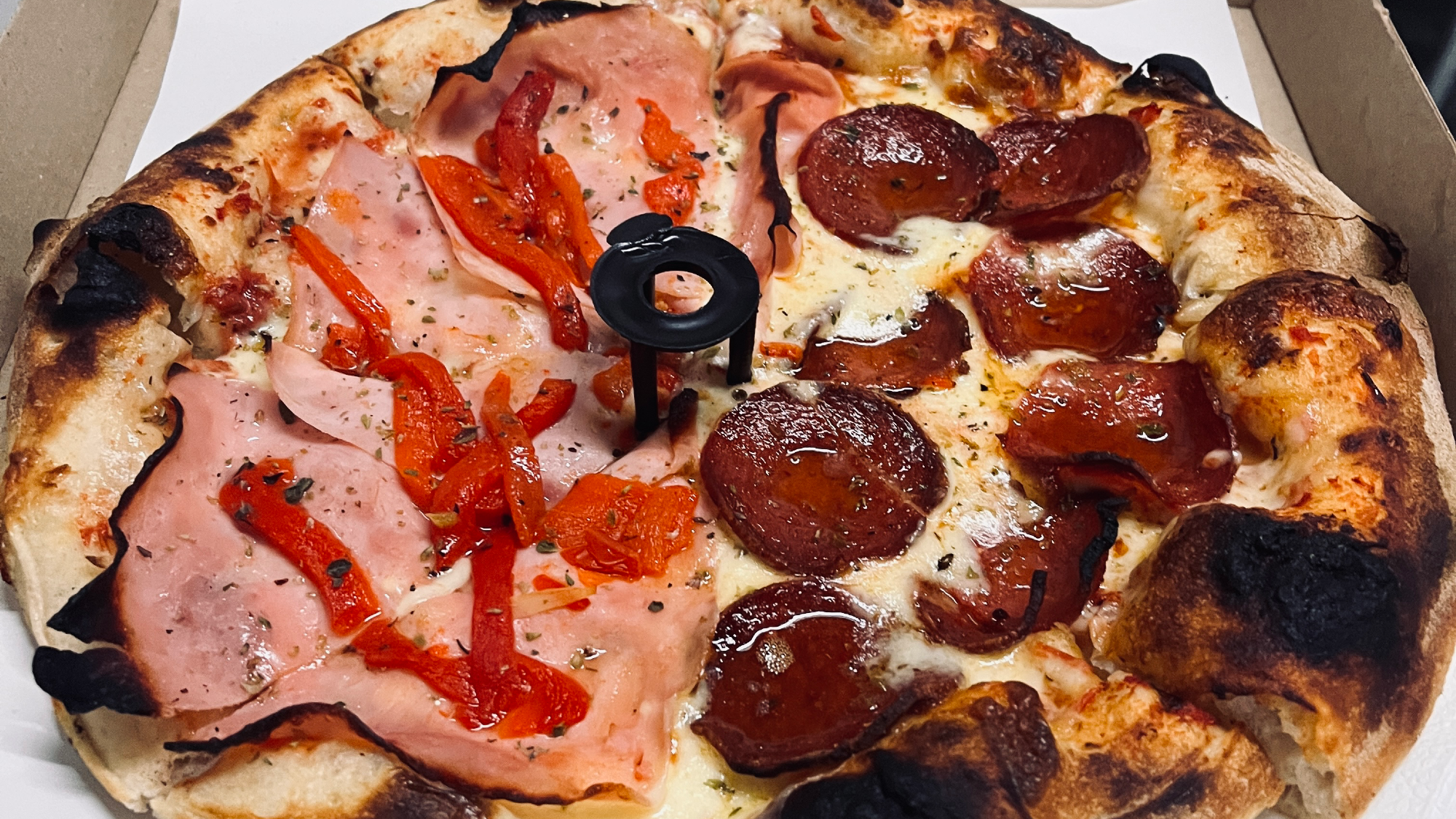 Mitad/Mitad pizza