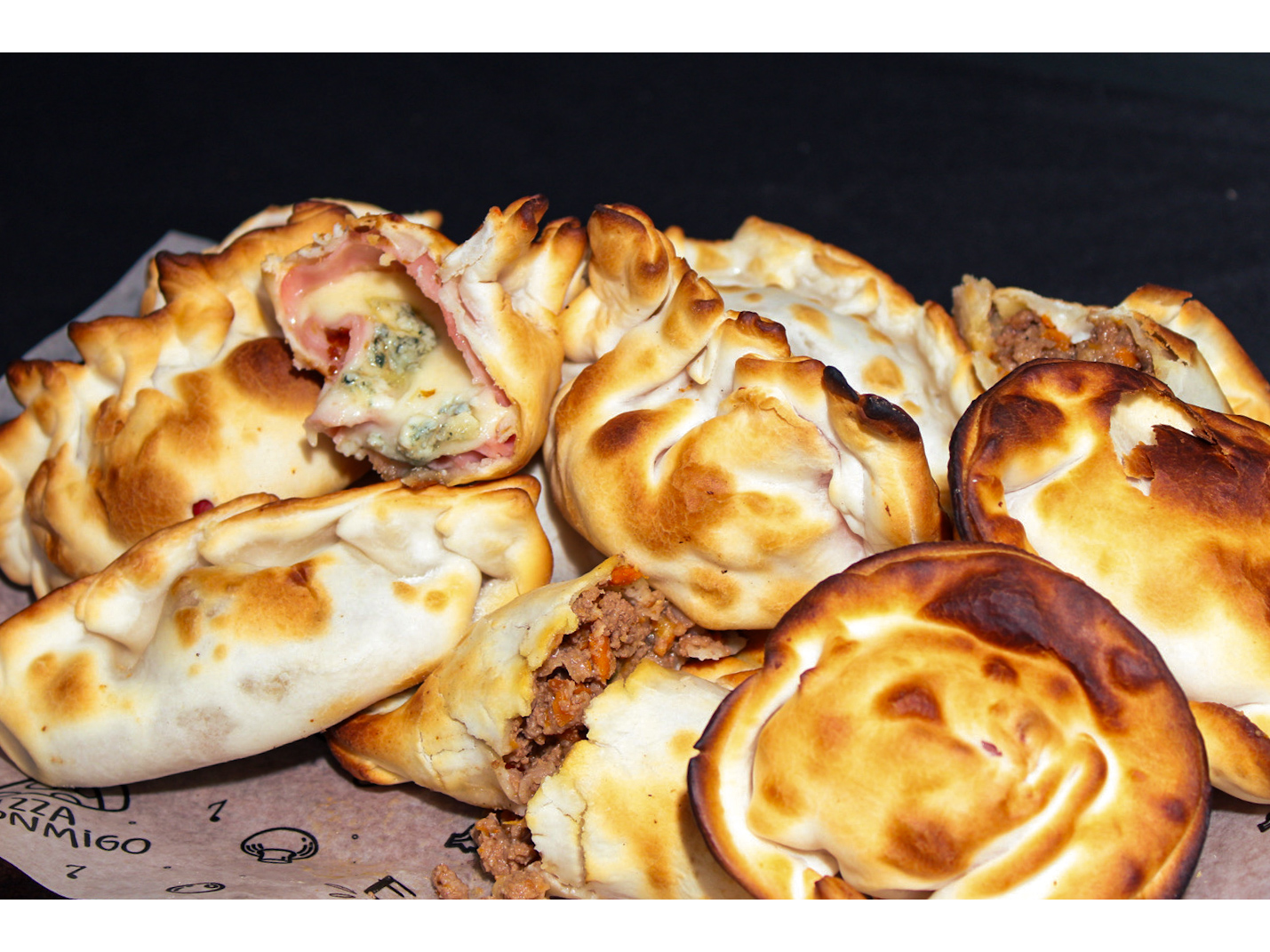 DOCENA EMPANADAS MIXTAS