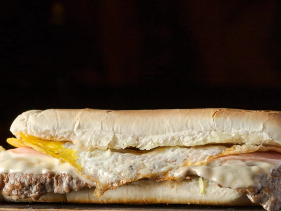 2 LOMOS COMPLETOS Y PAPAS