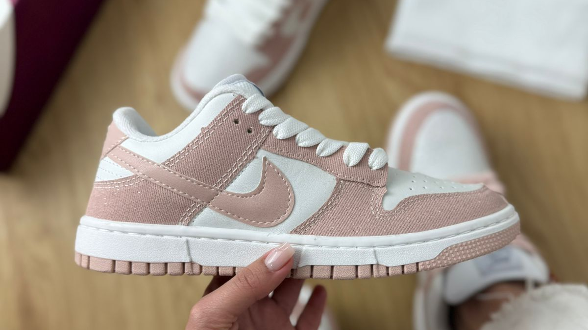 NIKE
