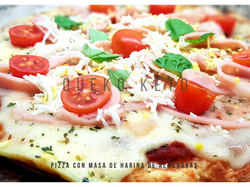 Pizza KETO con masa de queso