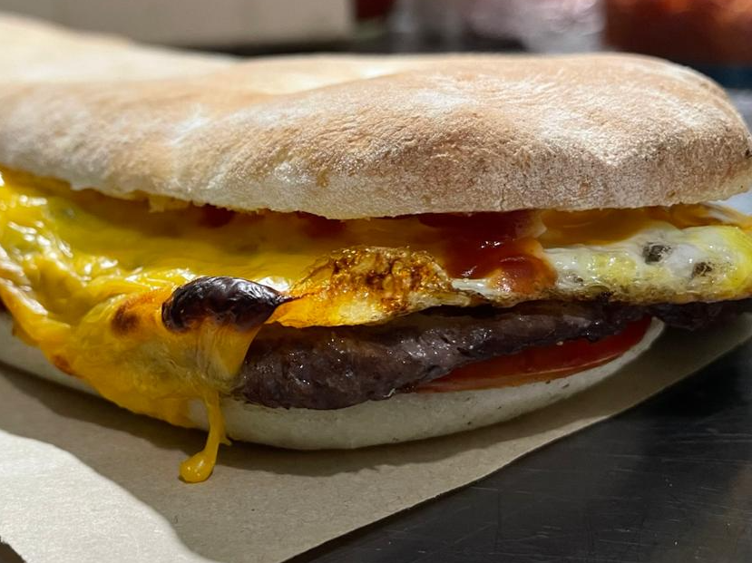 Media Hamburguesa a elección.