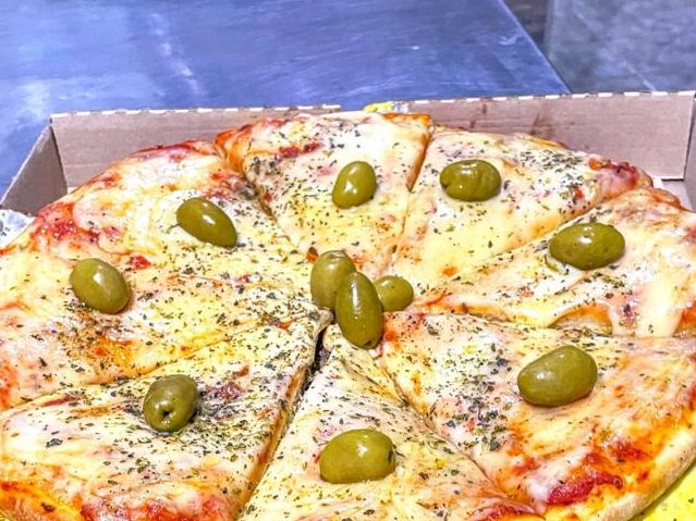 Media Hamburpizza