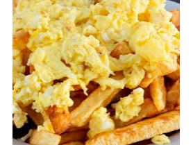 papas fritas con huevo