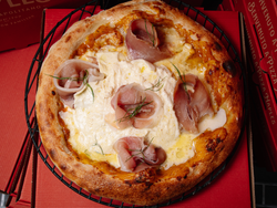 PIZZA VELLUTATA DI ZUCA 8 PORCIONES