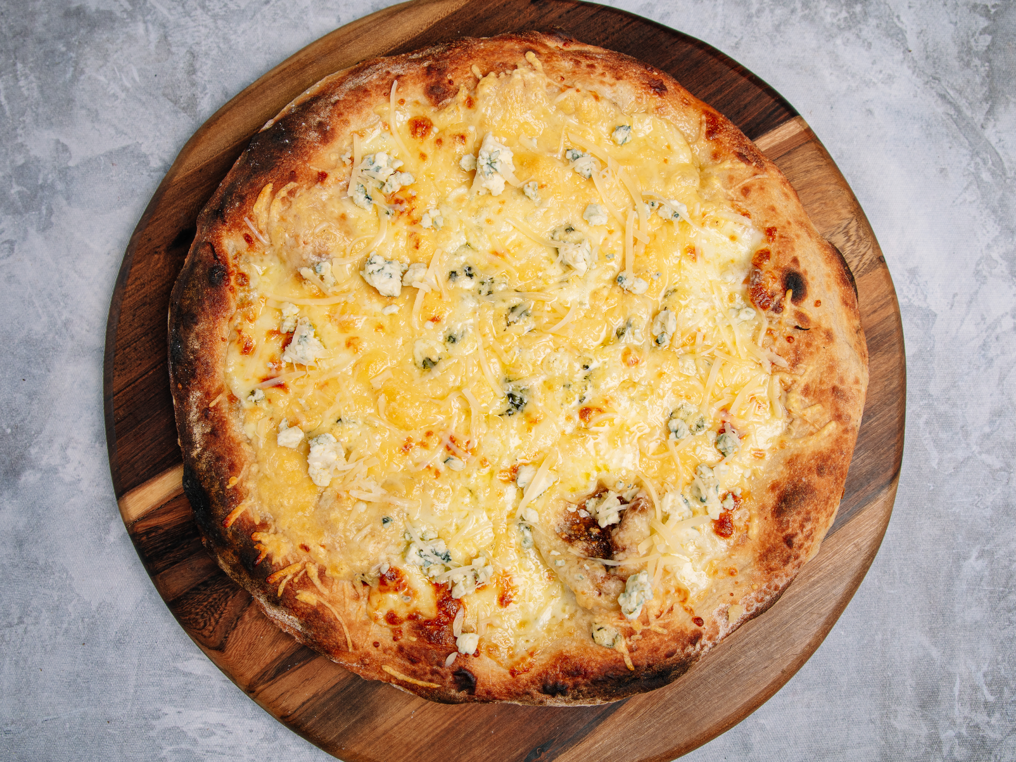 PIZZA CUARTETA 8 PORCIONES