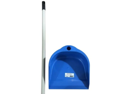 Pala de plástico con cabo