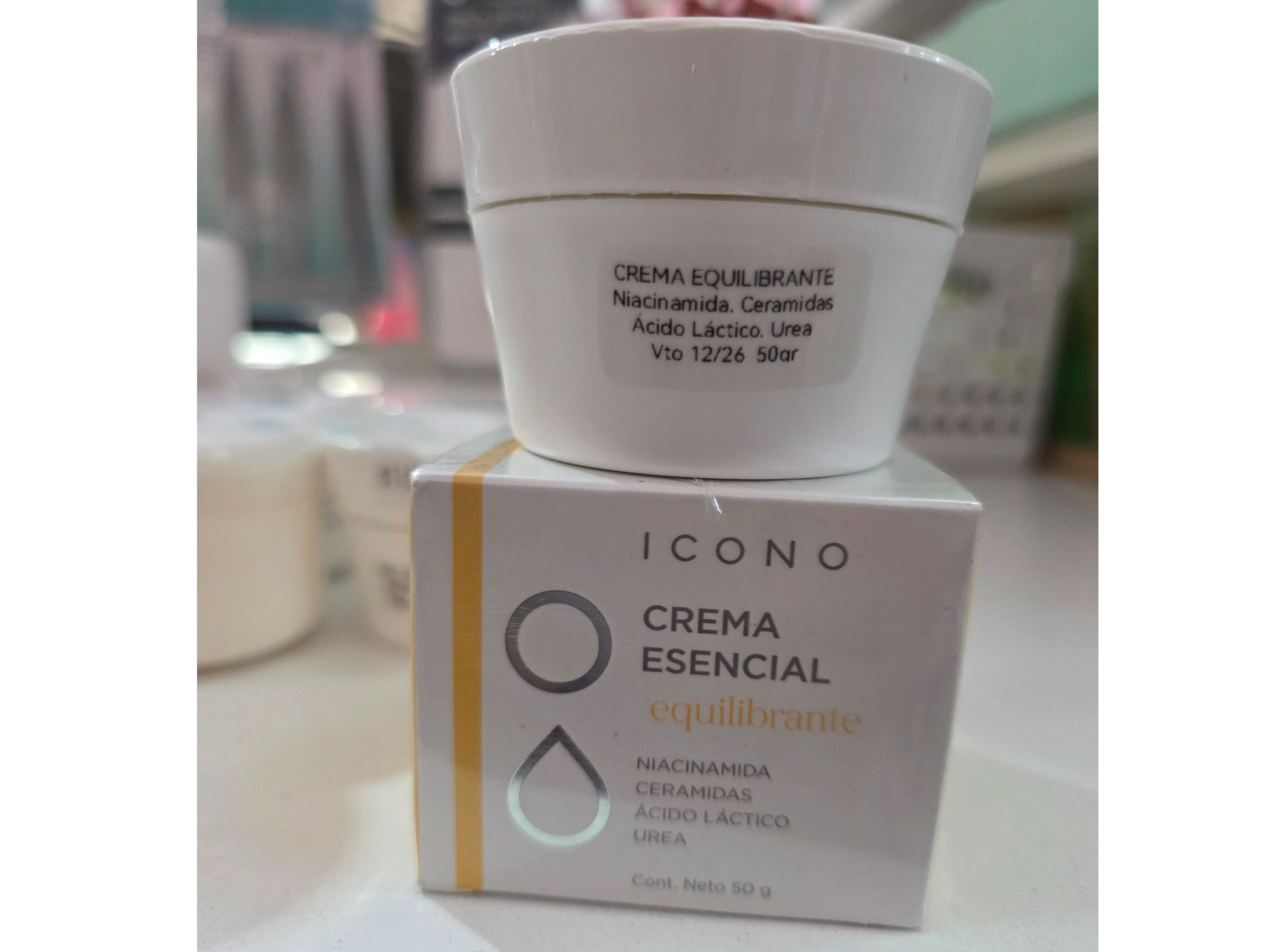 CREMA ESENCIAL EQUILIBRANTE LINEA FRACCIONADA x 50gr