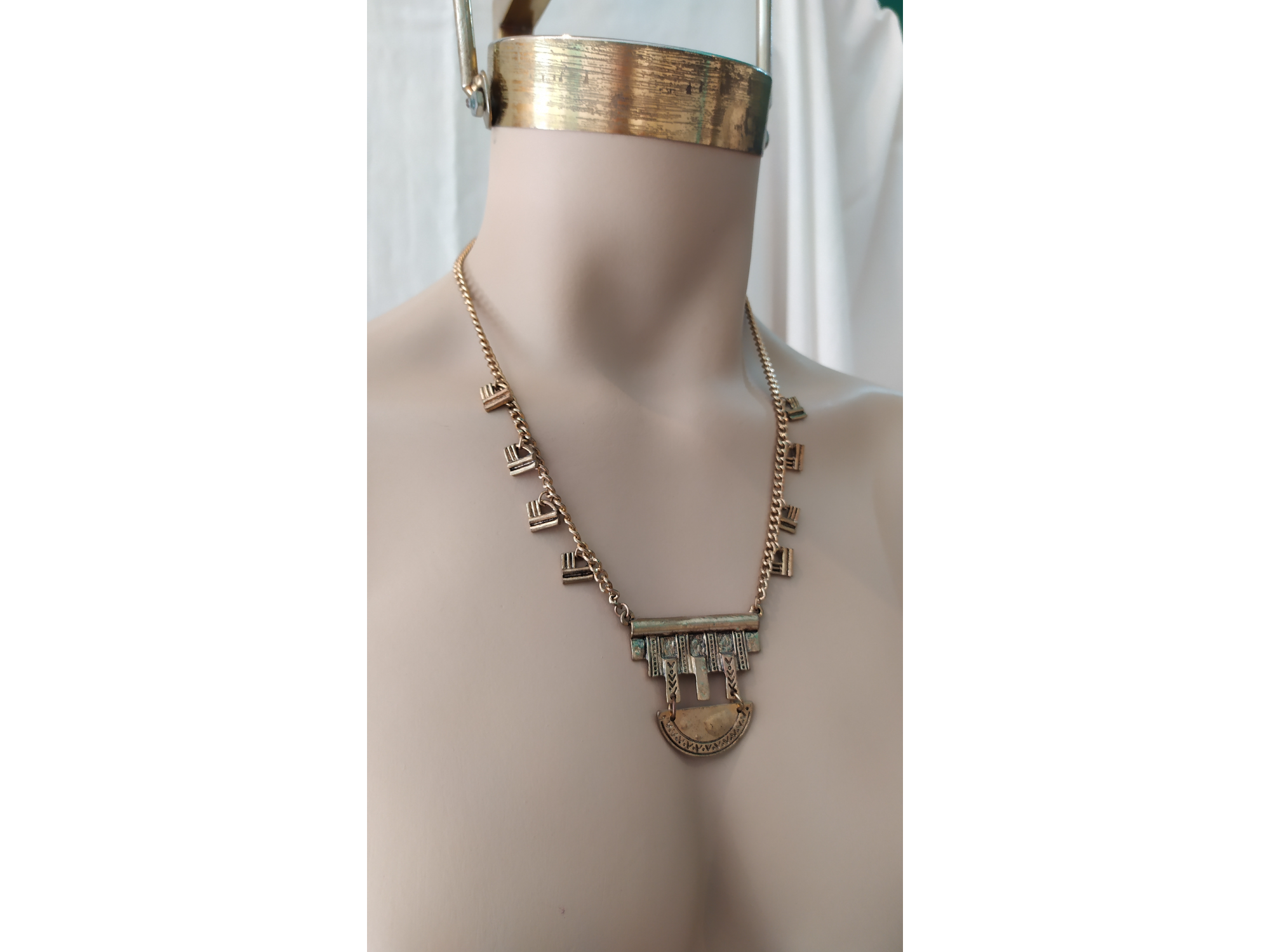 Collar