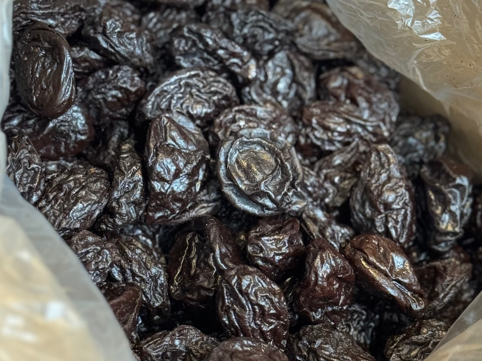 Ciruela D'agen con carozo