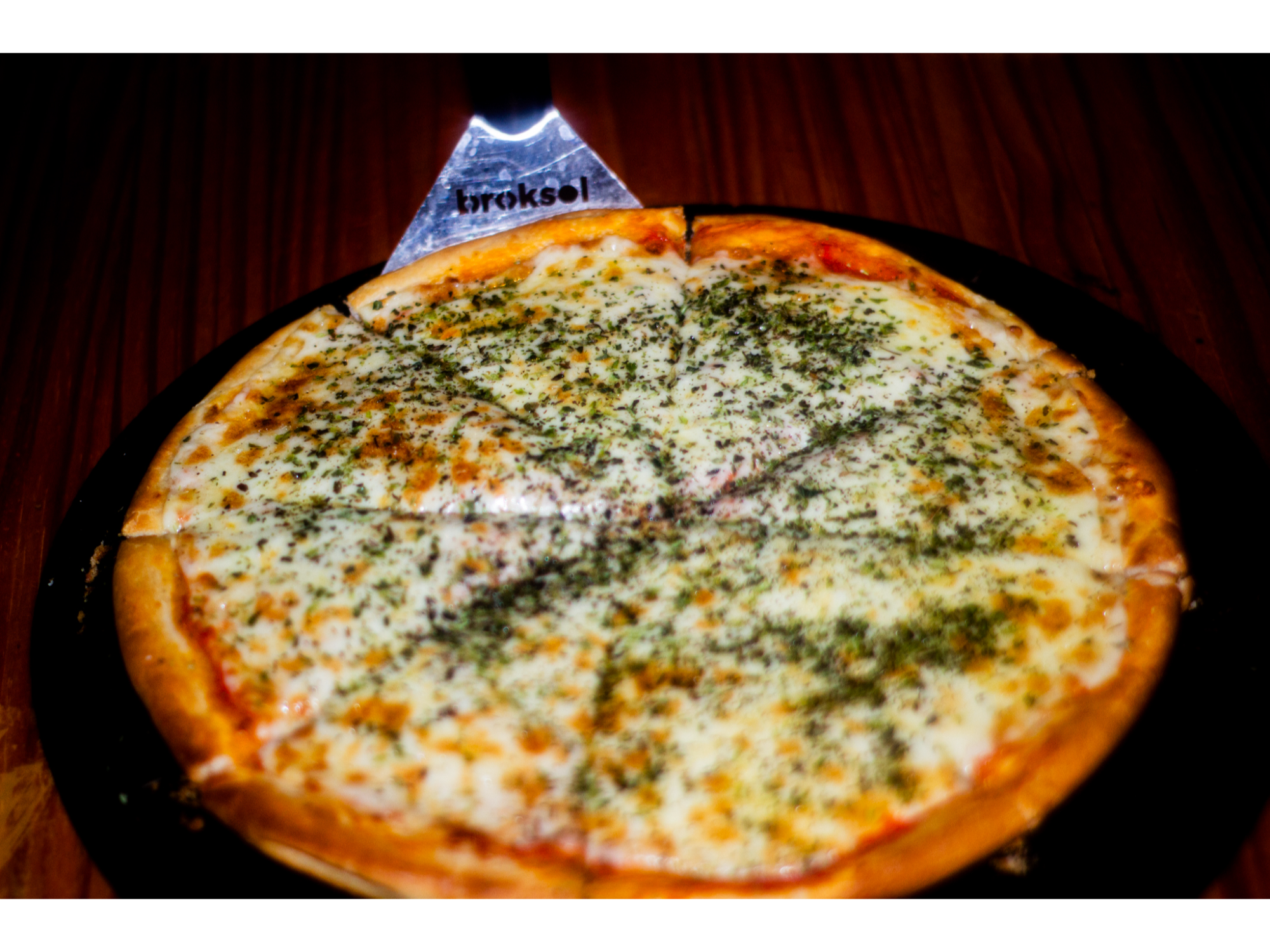 Pizza muzzarella + papas grandes