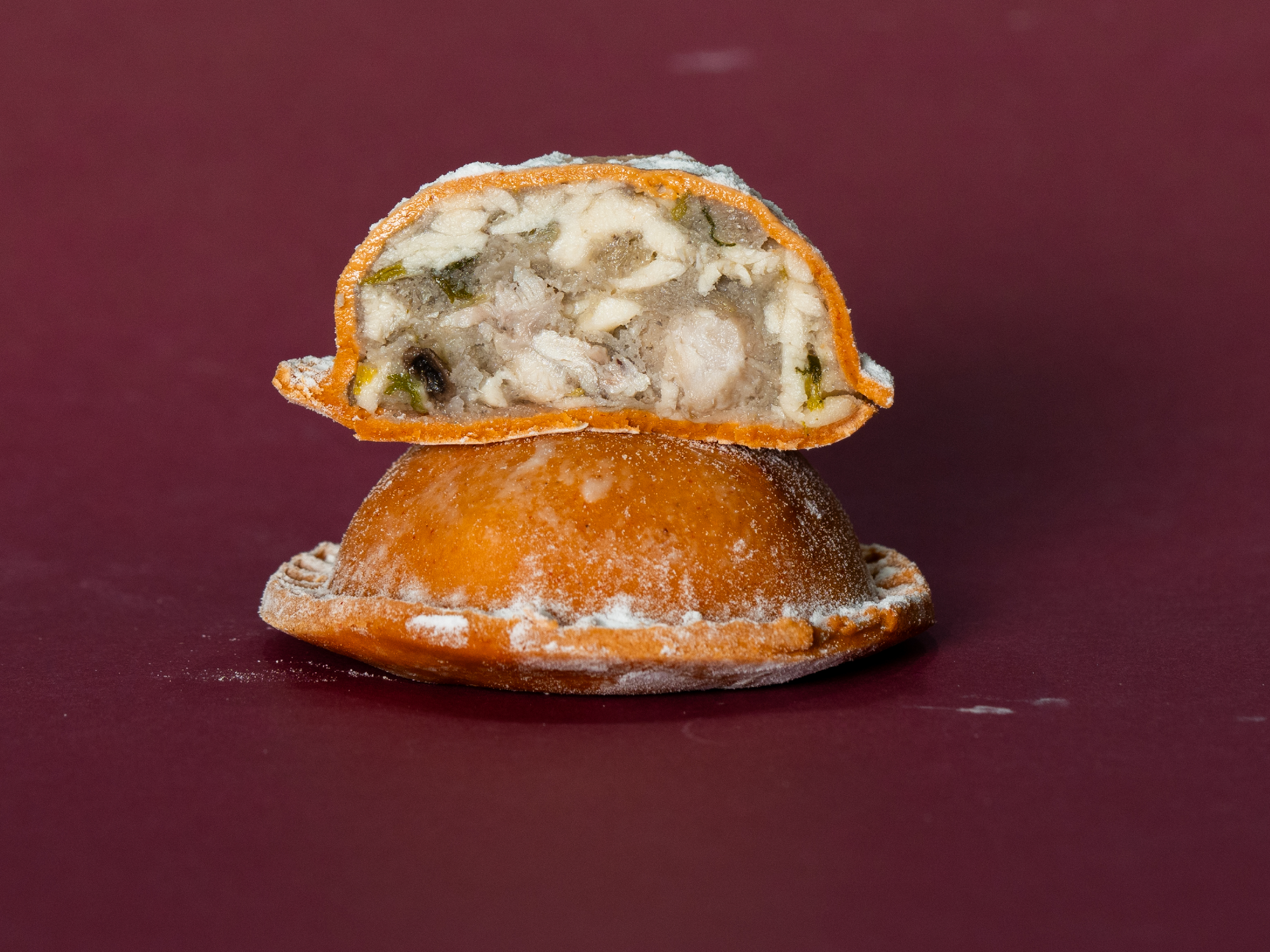 Sorrentino de pollo, hongos y puerro
