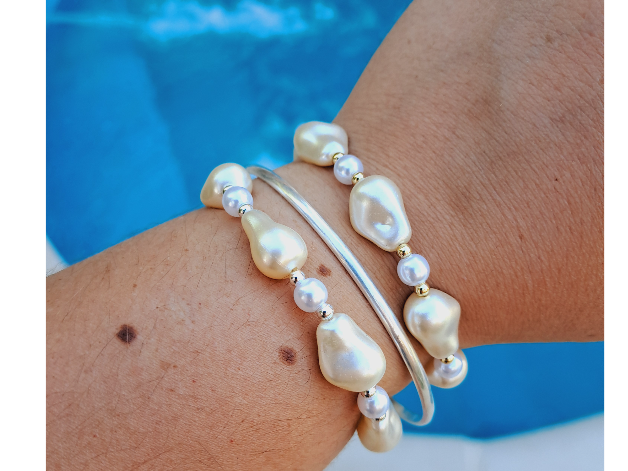 Pulcera con perlas 1B