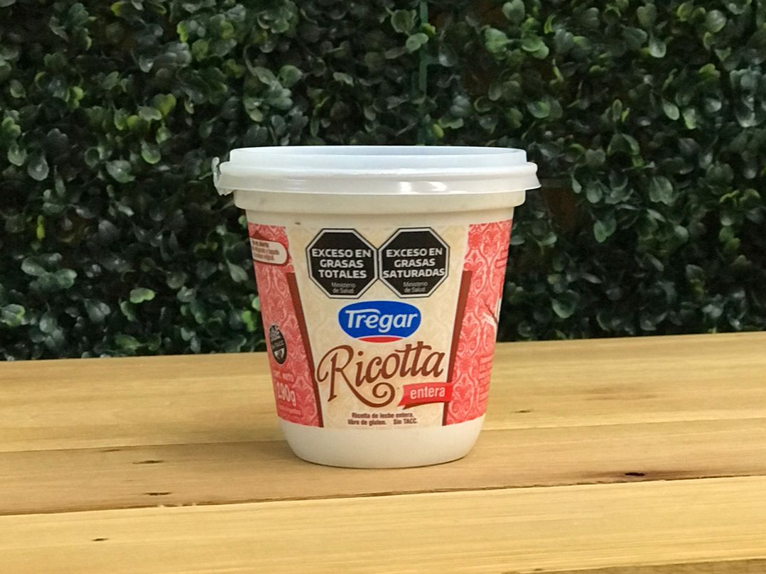Ricotta entera