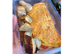 OMELETTE DE ZUCCHINI Y POLLO CON ZAPALLO AL HORNO