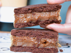 ALFAJOR DE ALGARROBA