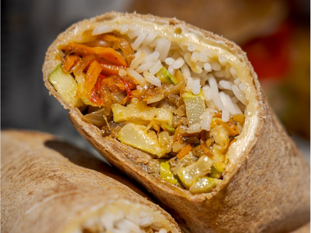 BURRITOS VEGGIES CON PAPAS AL HORNO