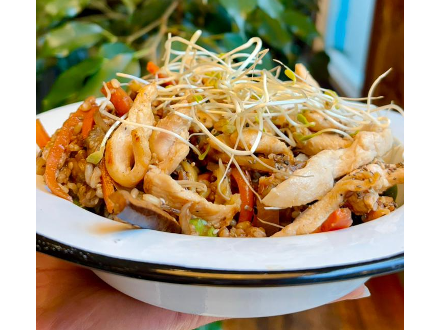 CHOP SUEY DE YAMANI, VERDURAS Y LOMO SALTEADOS